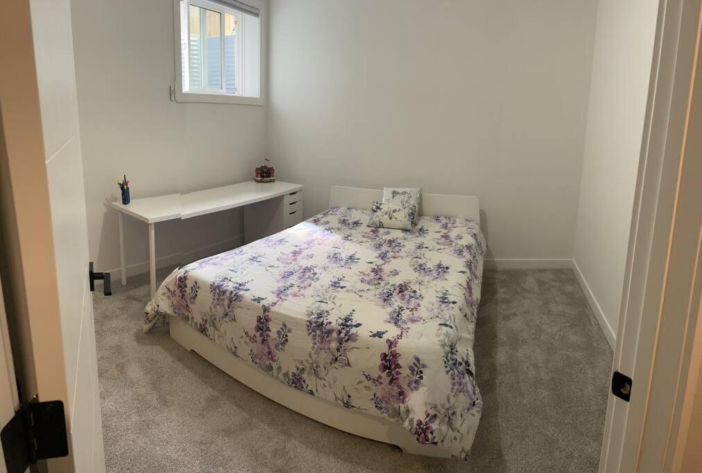 Holiday home Mountains Near 2 Bedrooms Basement *